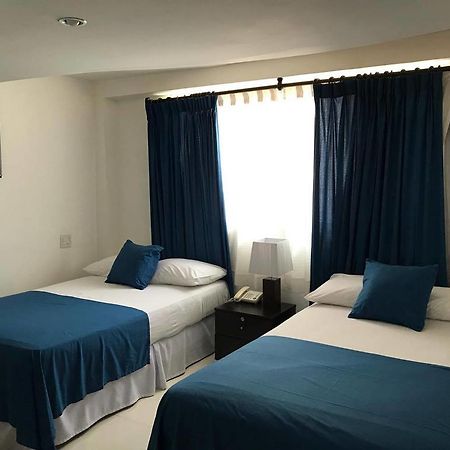 Az Hotel And Suites Panama City Ngoại thất bức ảnh