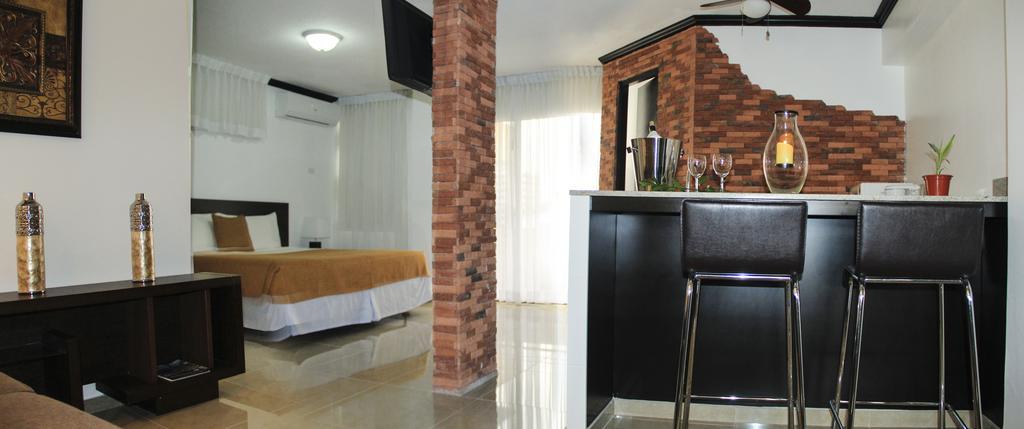 Az Hotel And Suites Panama City Ngoại thất bức ảnh