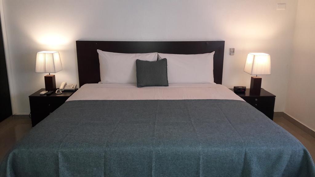 Az Hotel And Suites Panama City Ngoại thất bức ảnh