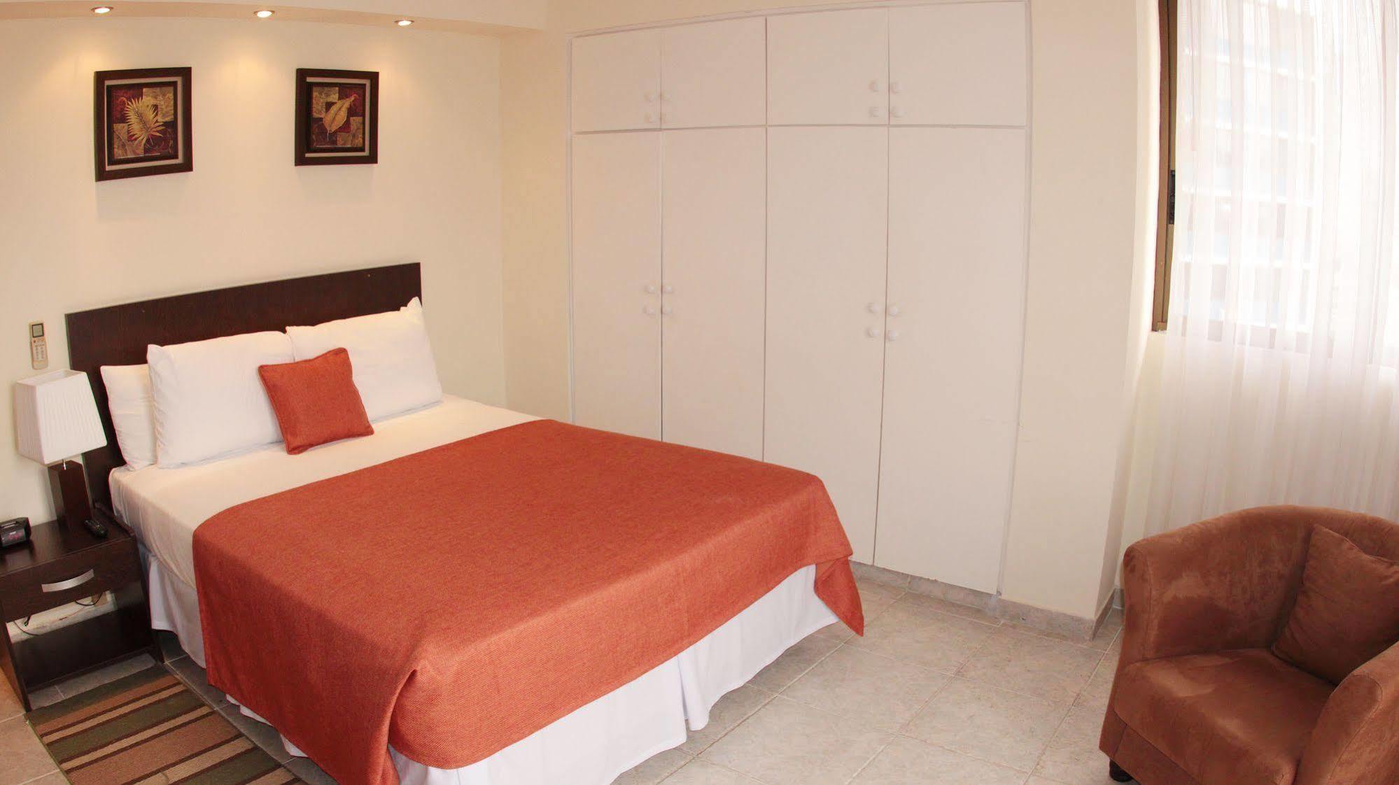 Az Hotel And Suites Panama City Ngoại thất bức ảnh