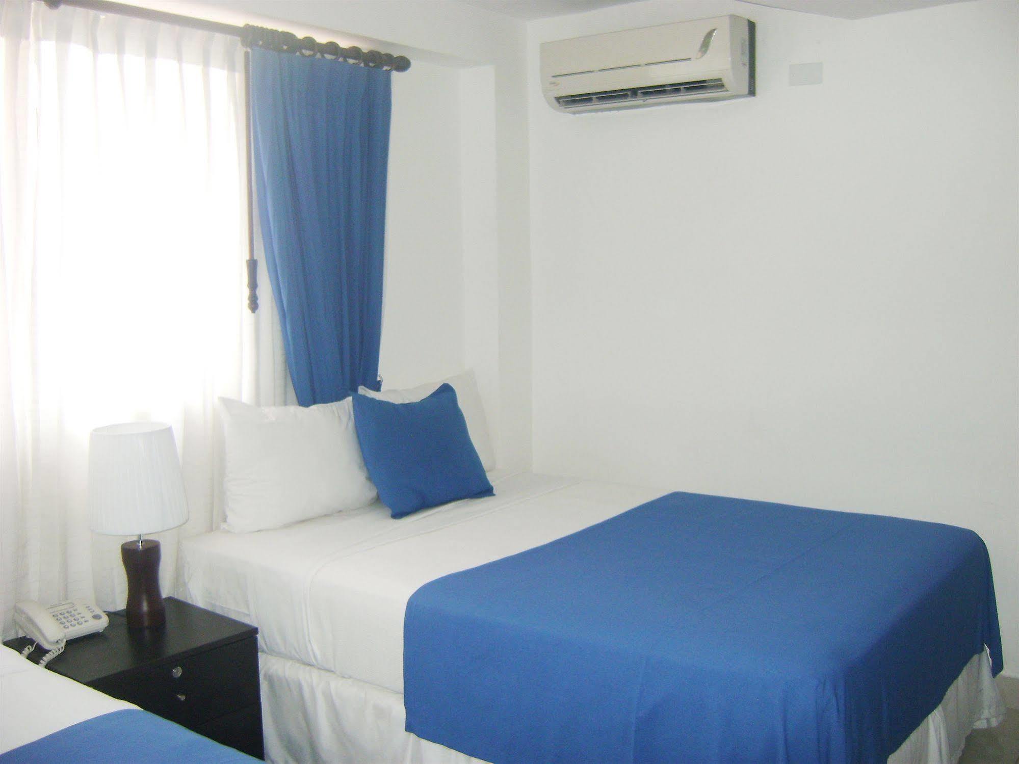 Az Hotel And Suites Panama City Ngoại thất bức ảnh