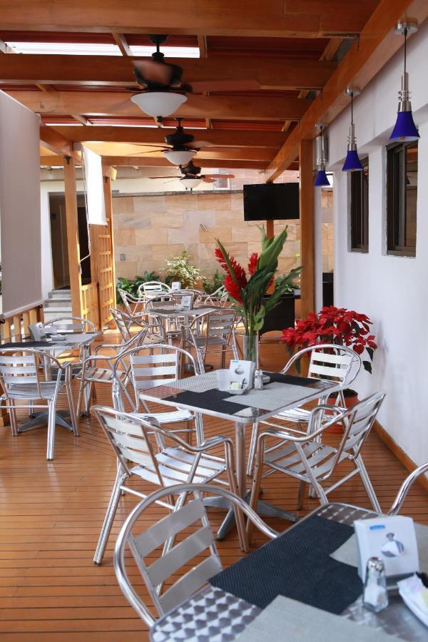 Az Hotel And Suites Panama City Ngoại thất bức ảnh
