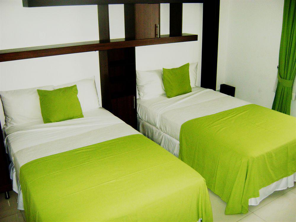 Az Hotel And Suites Panama City Ngoại thất bức ảnh
